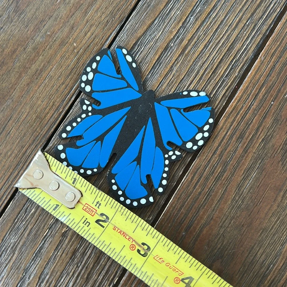 32 wooden painted craft butterflies, green, hot, pink, pale pink orange & blue - Picture 6 of 7